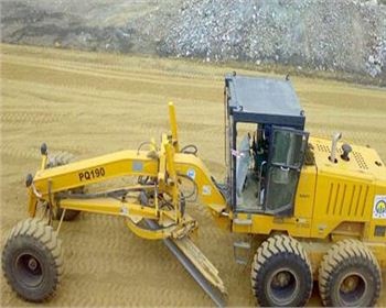 跟著成都平地機租賃公司來看平地機行業(yè)2016年行業(yè)情況以及2017展望